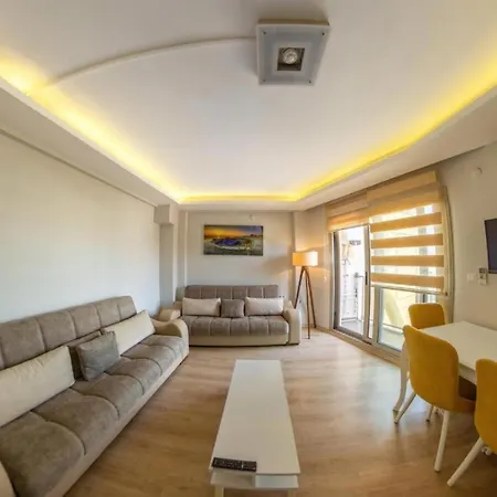 アパートホテル Marina